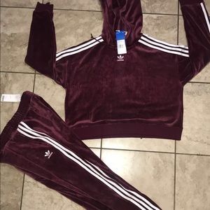 Adidas sweat suit